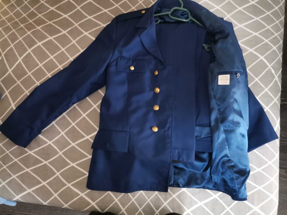 Tinuta militara oras