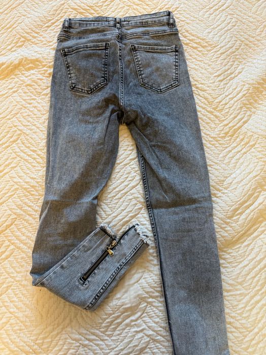 Дамски дънки и клинове