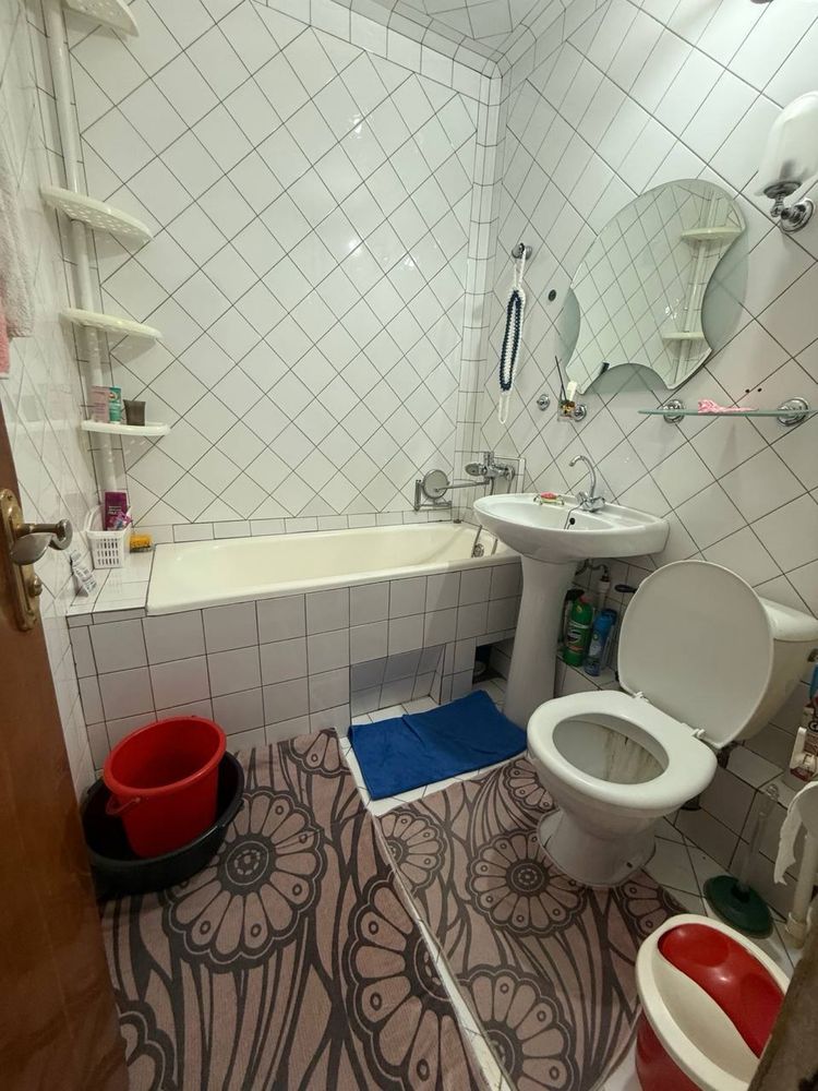 Продается квартира Сергели 8 четырех комнатная