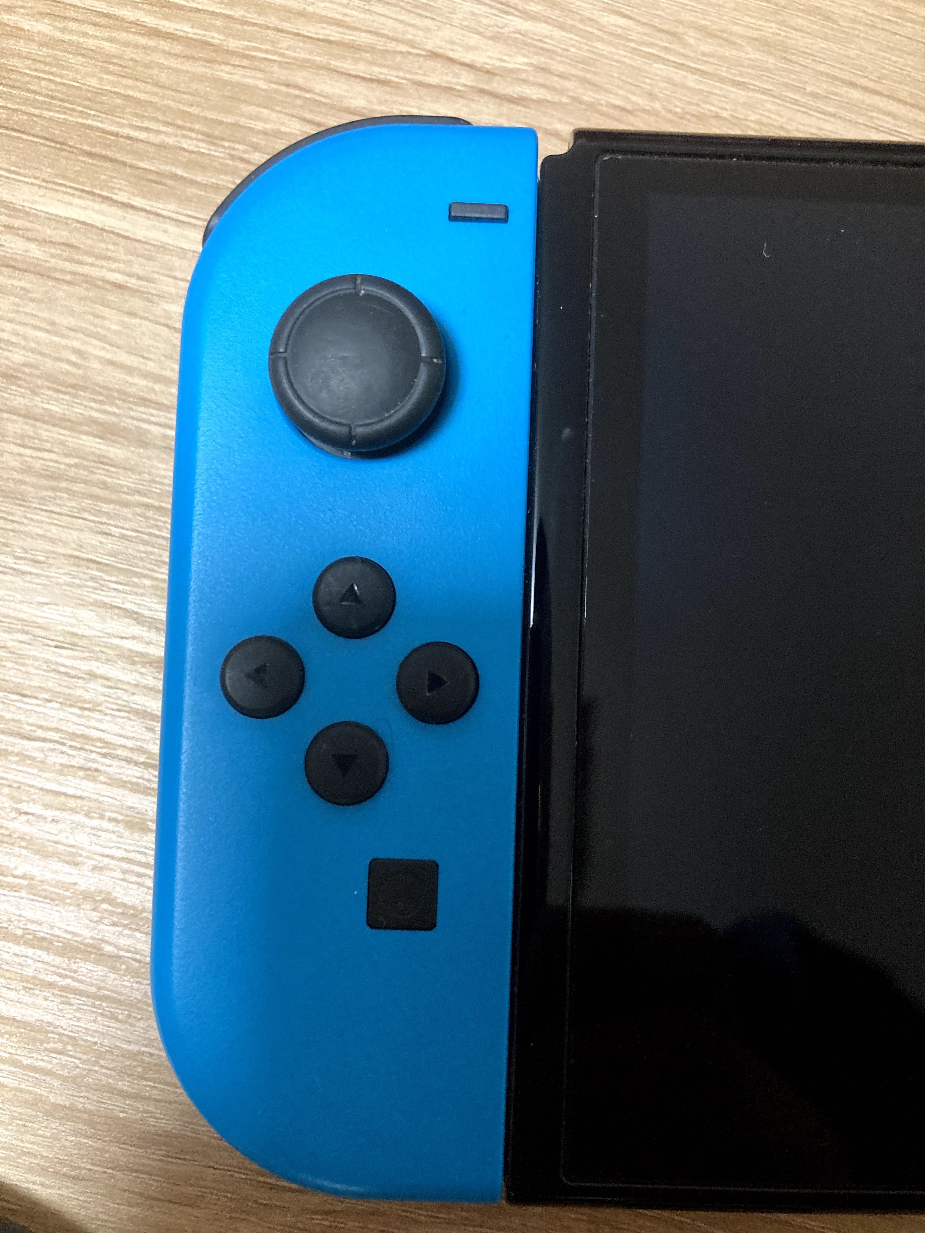 Nintendo Switch OLED - Neon Red & Neon Blue + Mario Kart 8