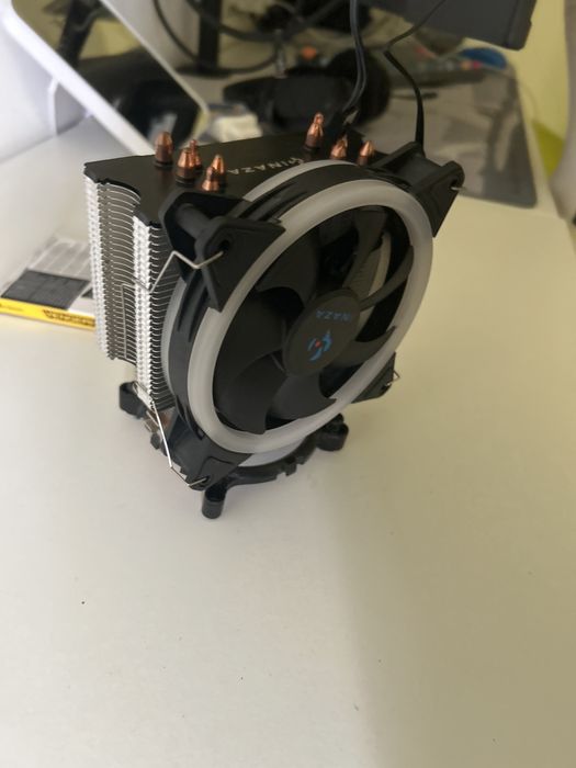 Vand cooler+fan pt procesor