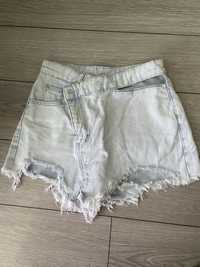 Skort Bershka Marimea 34