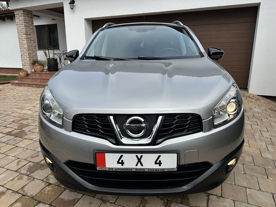 Nissan Qashoai 2012  7 Locuri 4X4
