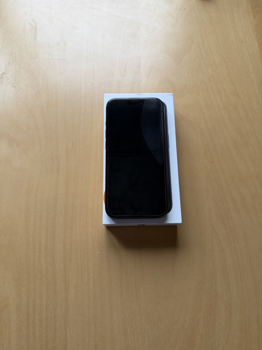 iPhone 15 Pro 128GB Black Titanium (full box + factura)