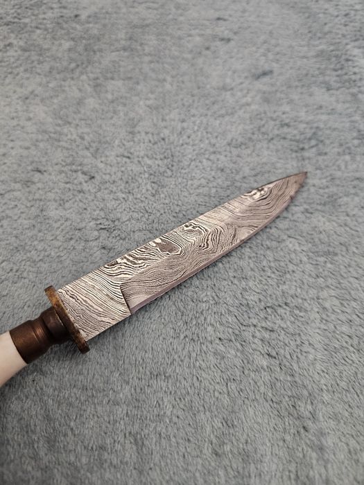 Ловен  нож даваска  германия.
