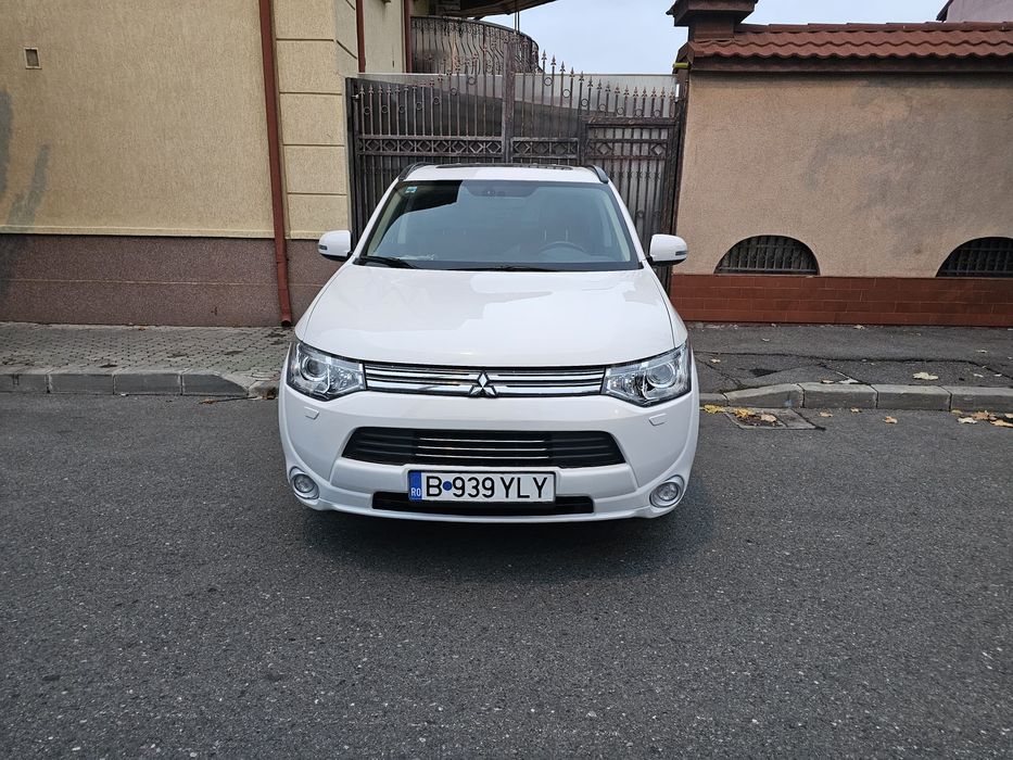 MItsubishi Outlander plug-in hybrid