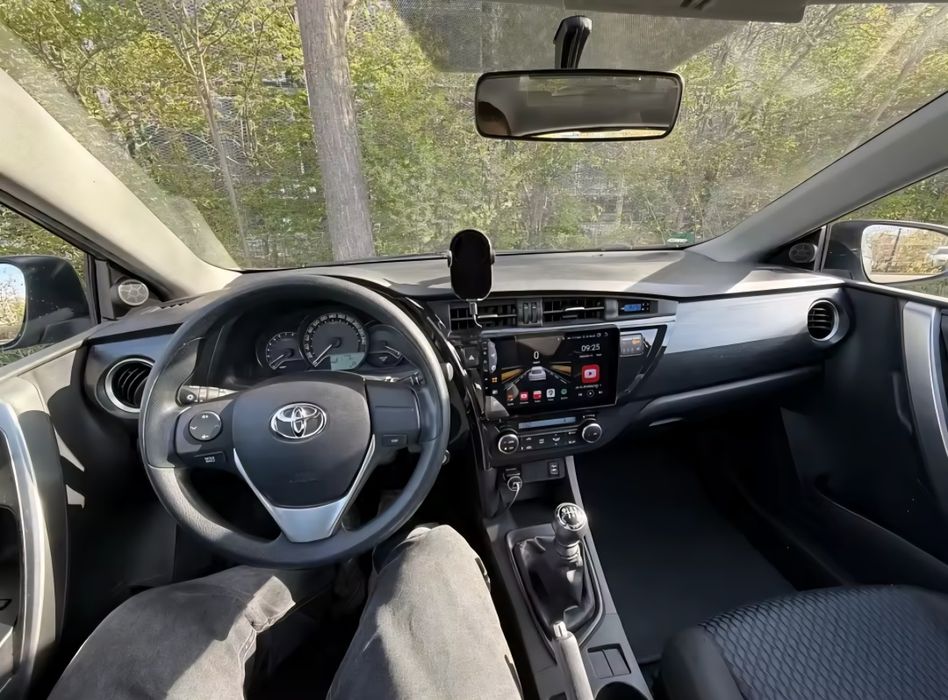 Navigatie android Toyota Corolla Auris GPS Waze YouTube Carplay