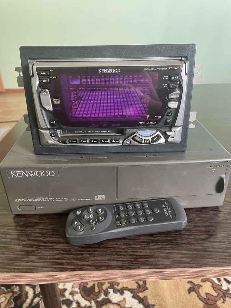 Магнитофон kenwood 2-х диновый с сд чеинжером на 10 дисков