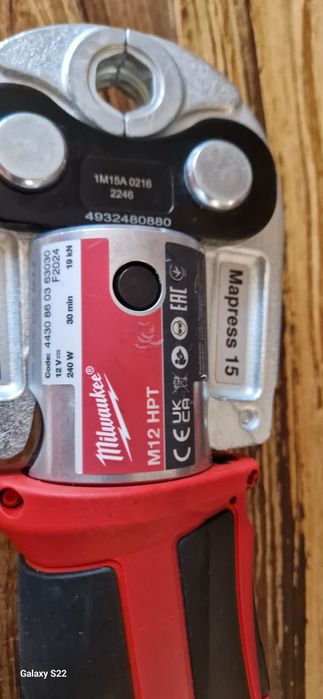 Milwaukee presa pentru sertizare noua