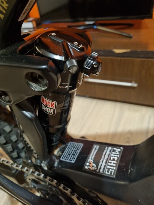 Bicicleta electrica conway xyron s827 carbon