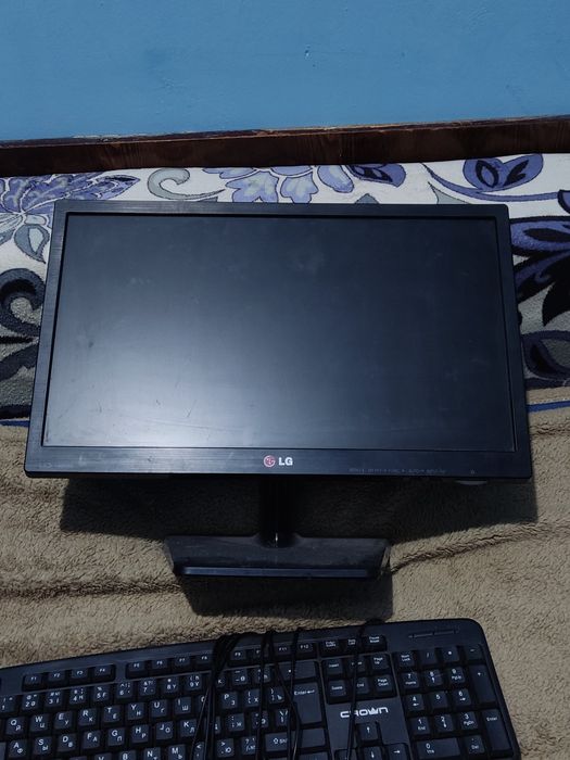 Компьютер монитор клавиатура мышка