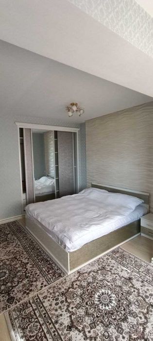 4х комнатная квартира на 4 этаже 142кв/м, в Самарканде