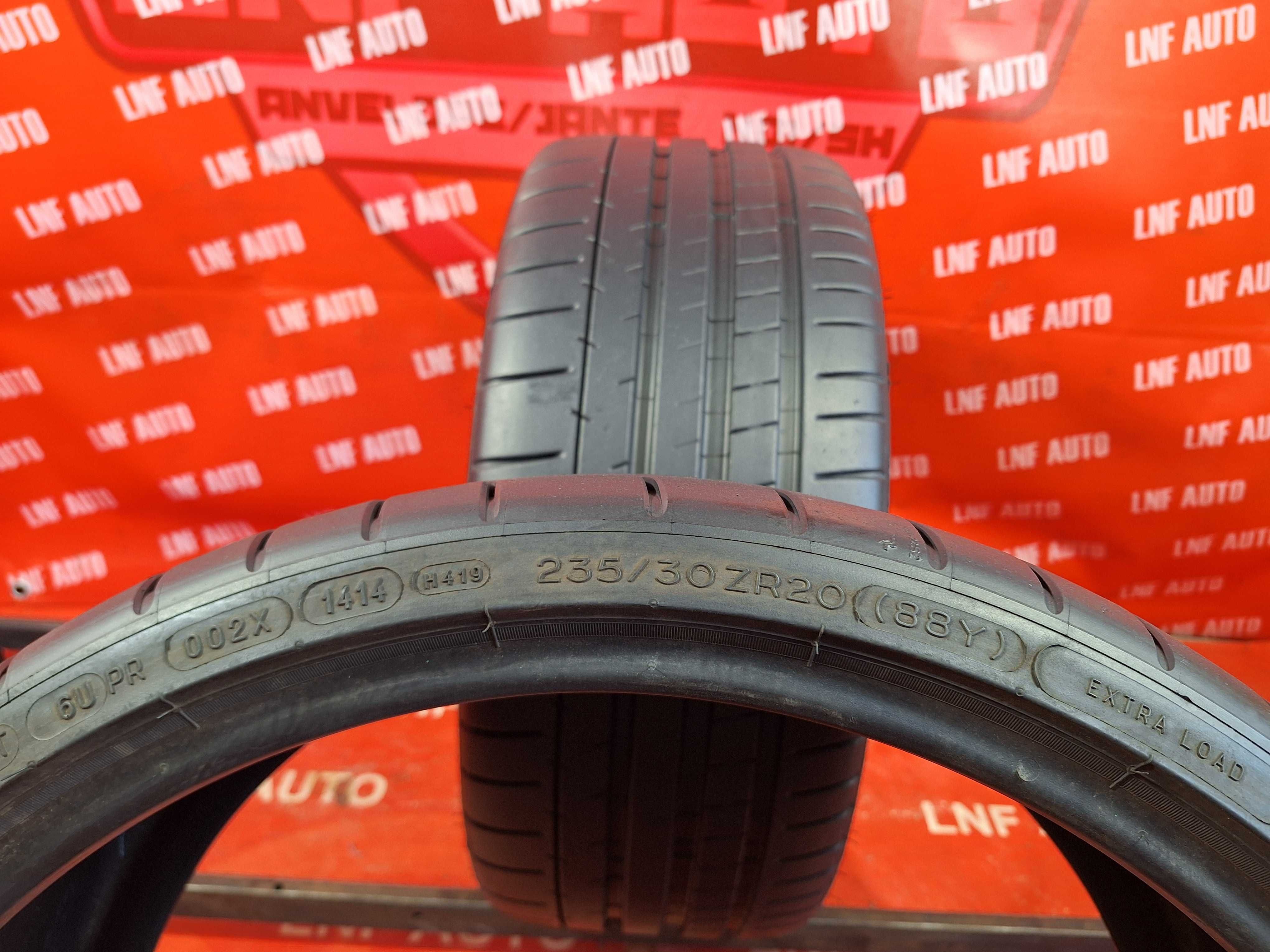 Anvelope de VARA - 235/30/20 - Michelin - 7.75 MM - DOT 2014 !