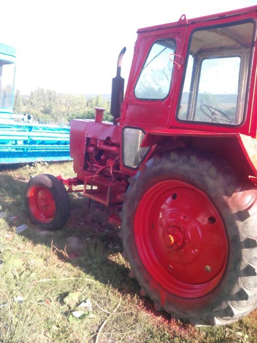ЮМЗ трактор с регистрация .втори трактор форшрит с 300 с регистрация