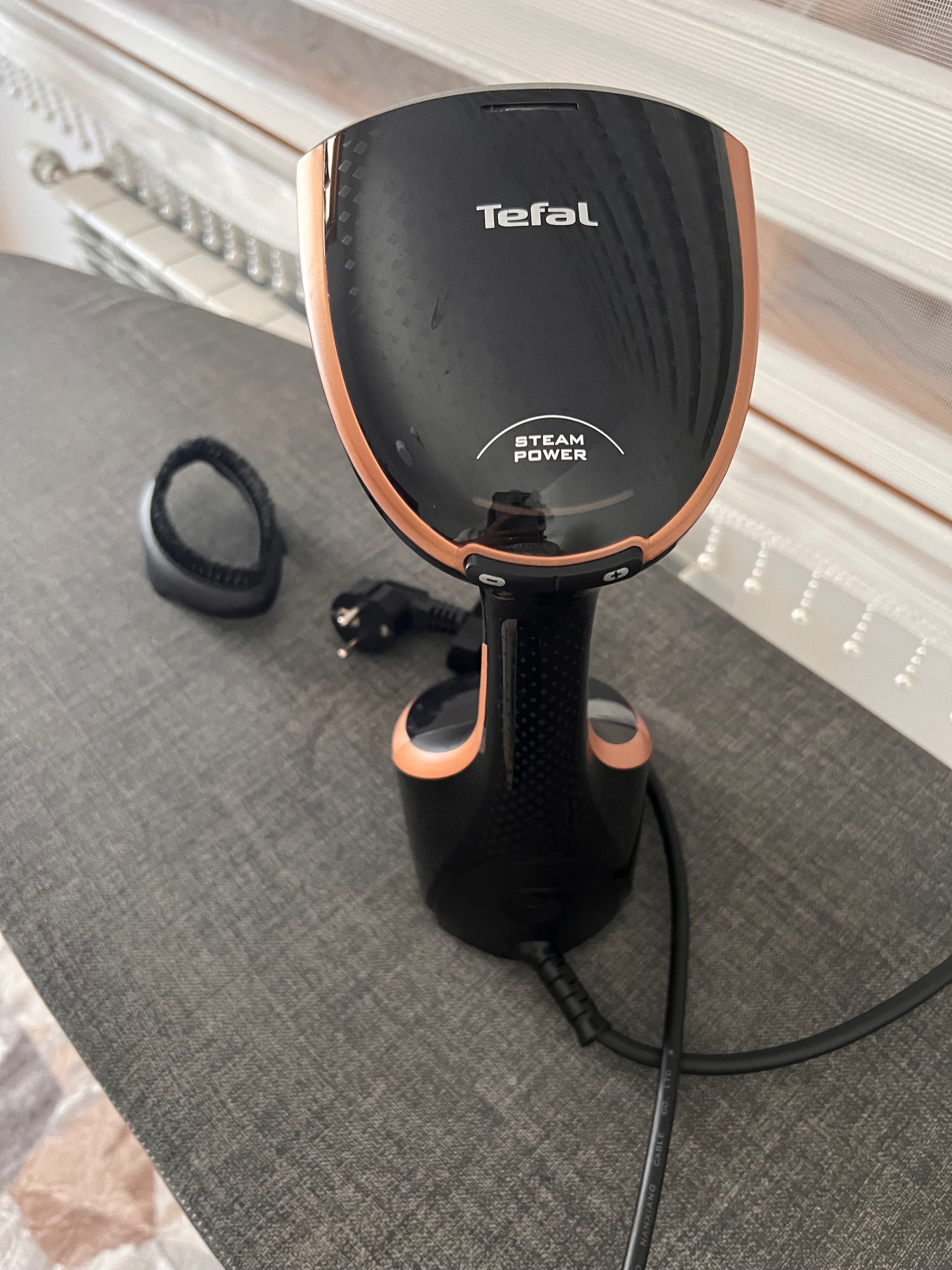 Ръчен уред за гладене с пара Tefal ACCESS STEAM CARE DT9100