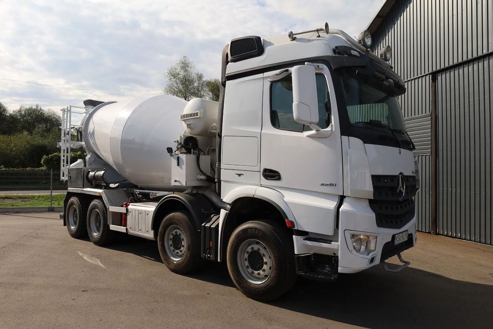 Mercedes-Benz AROCS Mercedes-Benz AROCS 3251 8x4 BETONIERĂ 10m3 / STARE PERFECTĂ