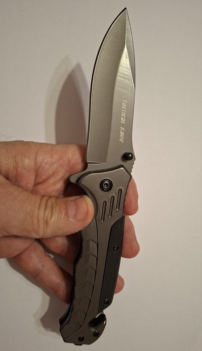 Briceag / cuțit pliabil ( 3 modele diferite cu piedică la lamă )