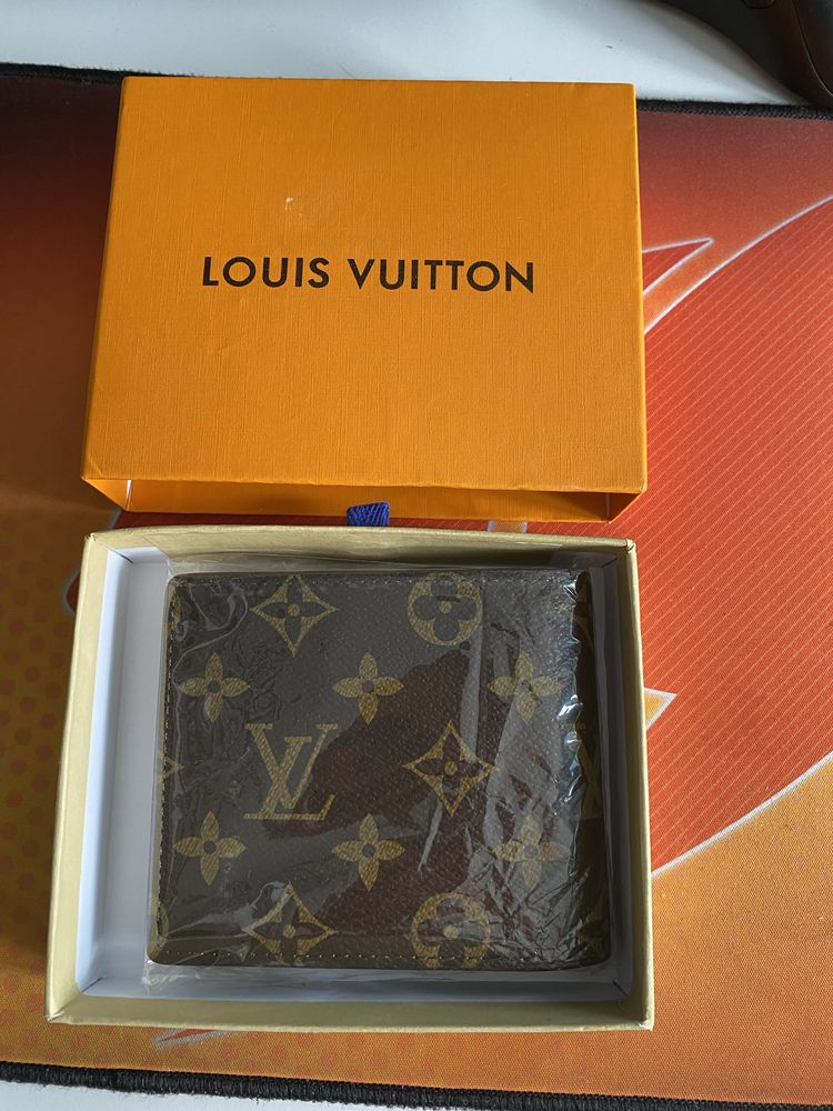Louis Vuitton портмоне