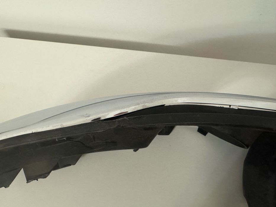 Ornament bara fata Renault Laguna III