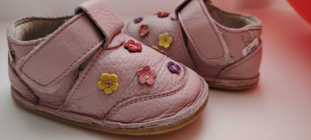 Papuci primii pasi
