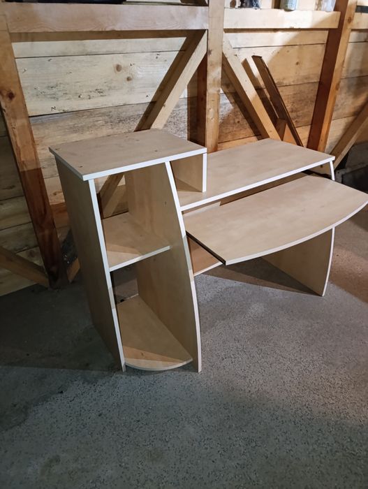 Ученическо Бюро.