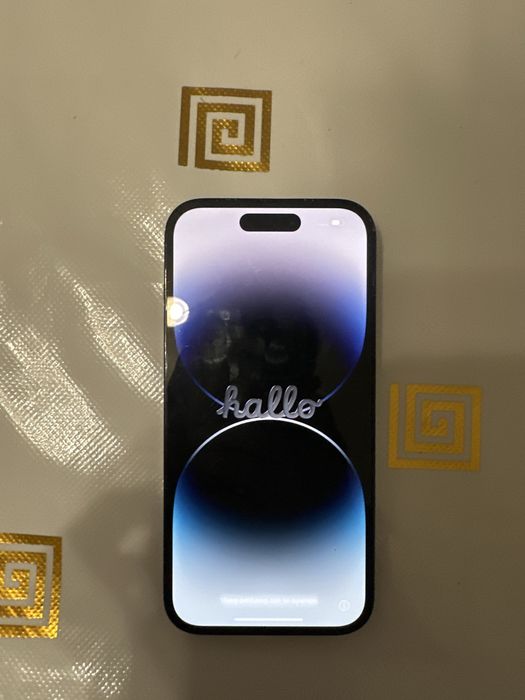 Iphone 14 pro череоно цвета 128 ГБ