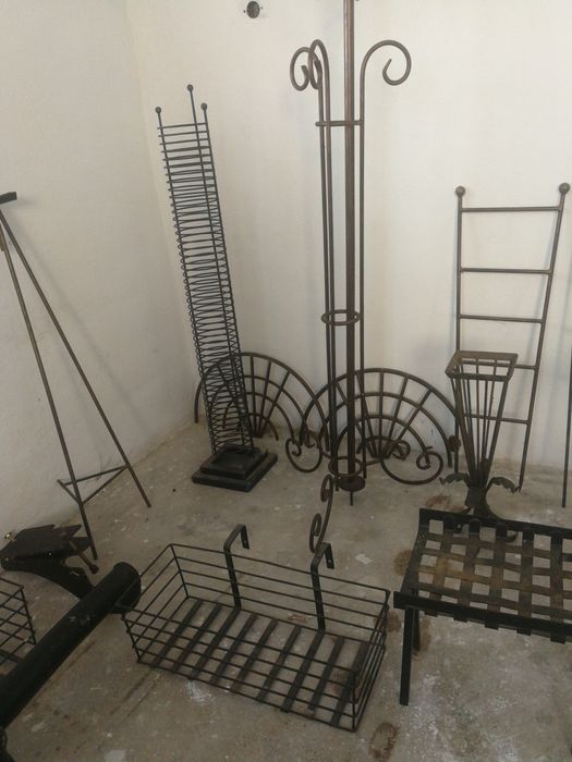 Piese din fier forjat masiv lucrate manual