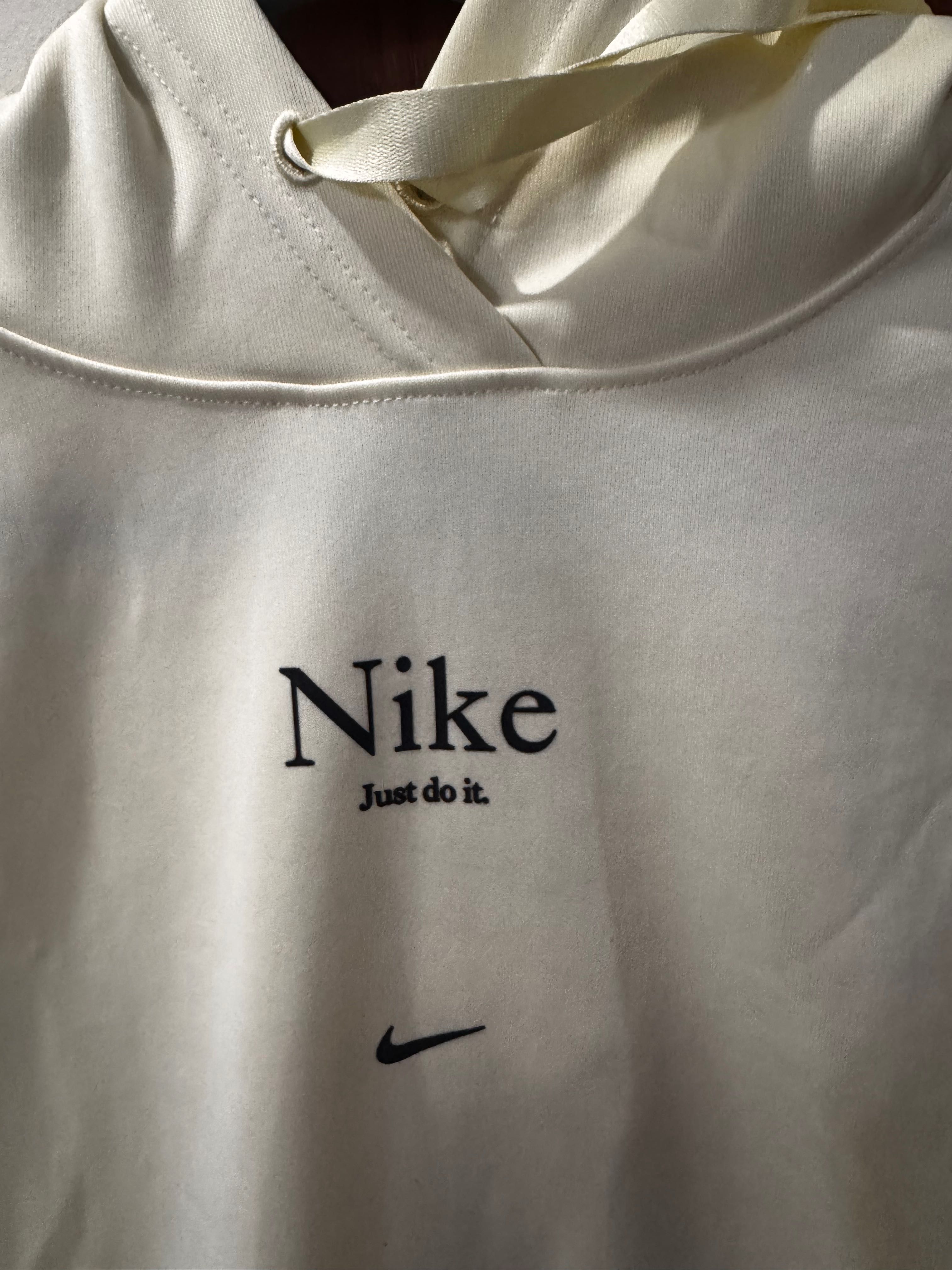 Nike sweatshirt M/L
