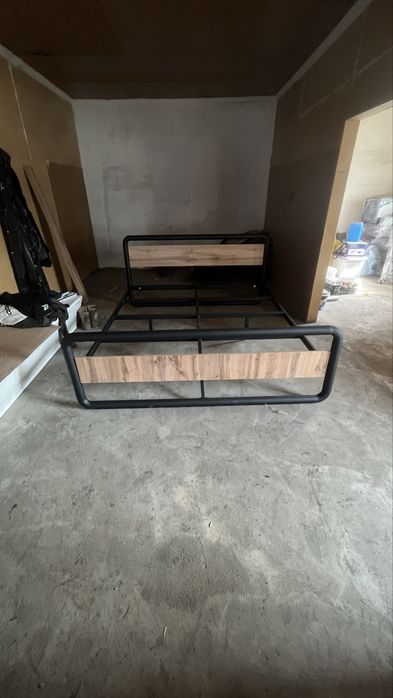 Кравать в лофт стиле размер 2-1,8