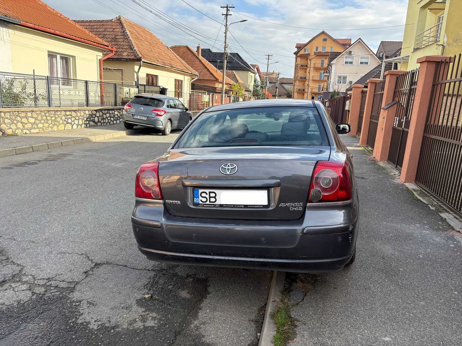 Toyota Avensis 2.0 D-4D. Climatronic
