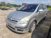 На части! Toyota Corola Verso 2.0 D4D
