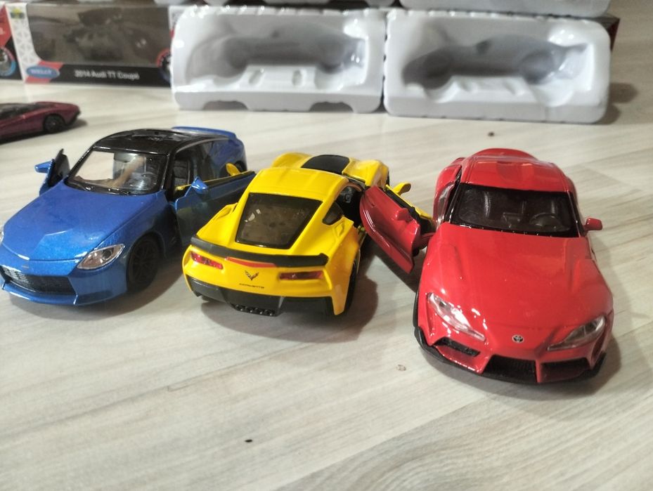 Colecție set mașinuțe hot wheels/welly Pepco stare f bună