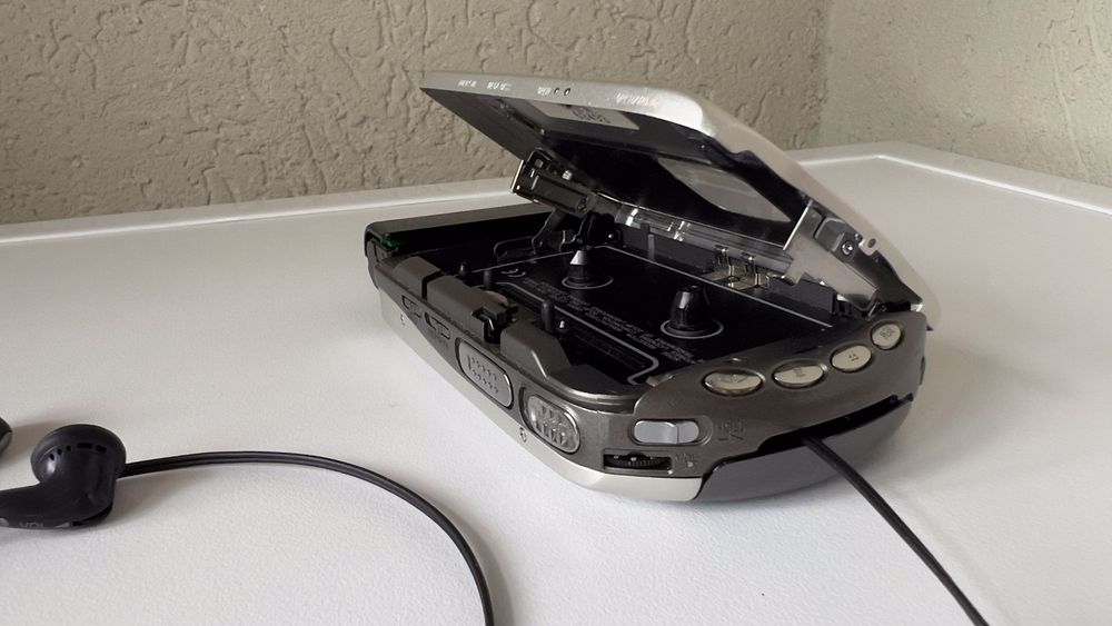 Casetofon walkman SONY WM-EX922 (1997)