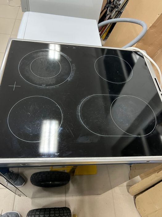 AEG-стояща печка с керамични котлони,мод:47095VD