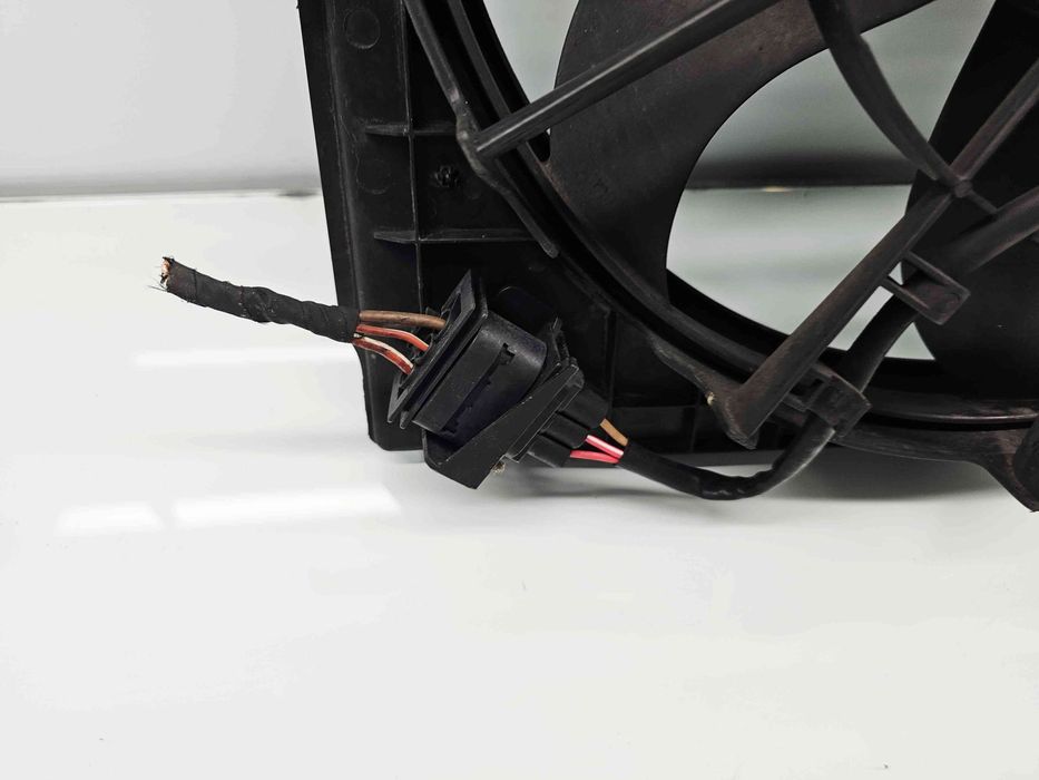 Electroventilator  Skoda Rapid (NH3) [Fabr 2012-2019] 6R0121207A 1.2 T