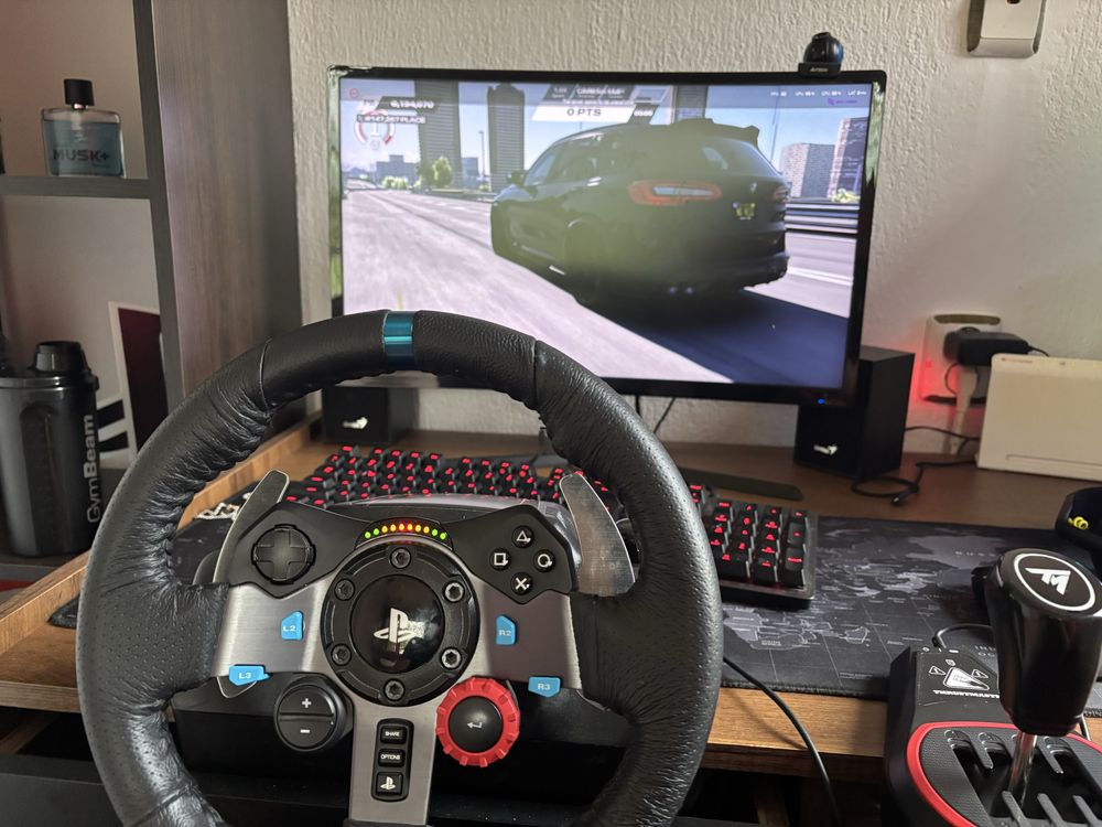 Logitech G29 + Thrustmaster TH8S– Перфектно състояние!