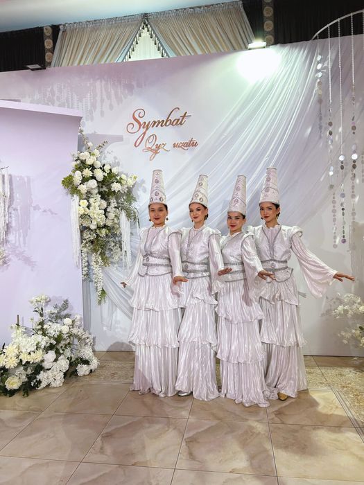 Танцевальные костюмы