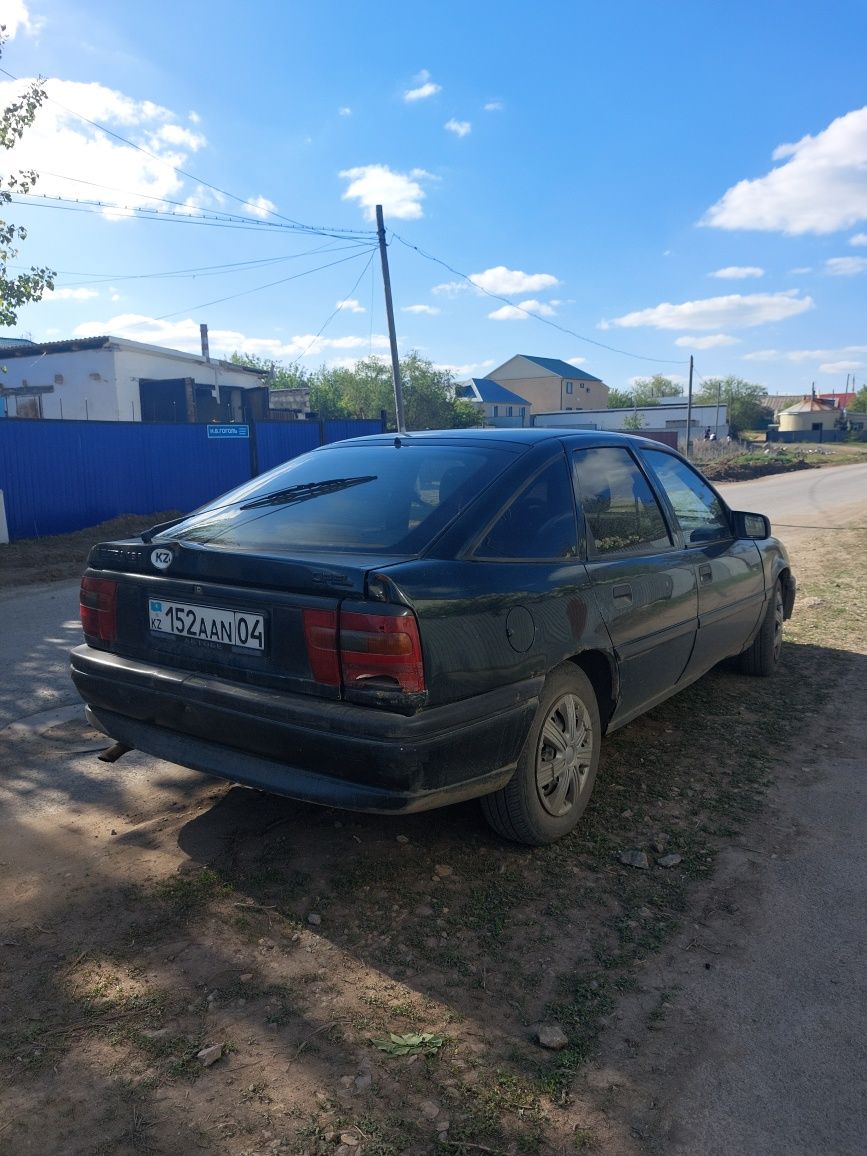 Opel vectra автомобиль