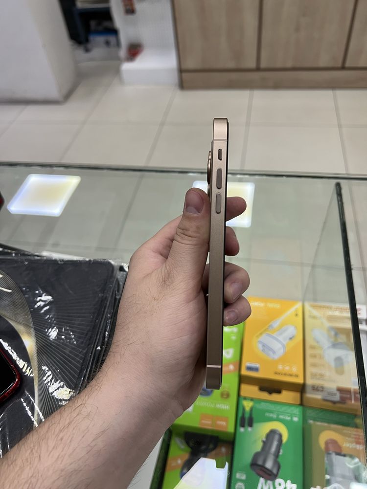 Iphone xr 16 pro korpus icloud