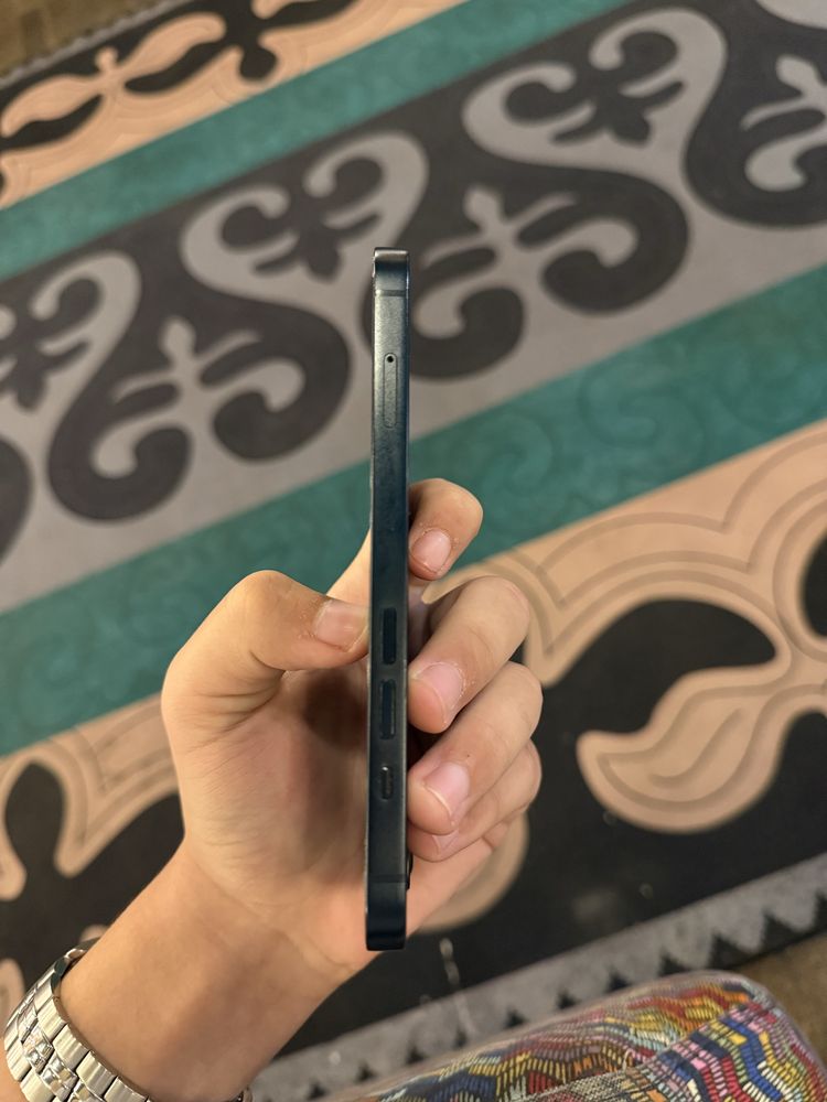 iPhone 13, с коробкой
