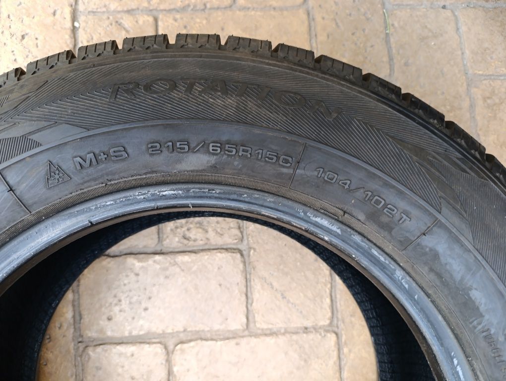 Гуми за Микробус 215/65/15 С Good year