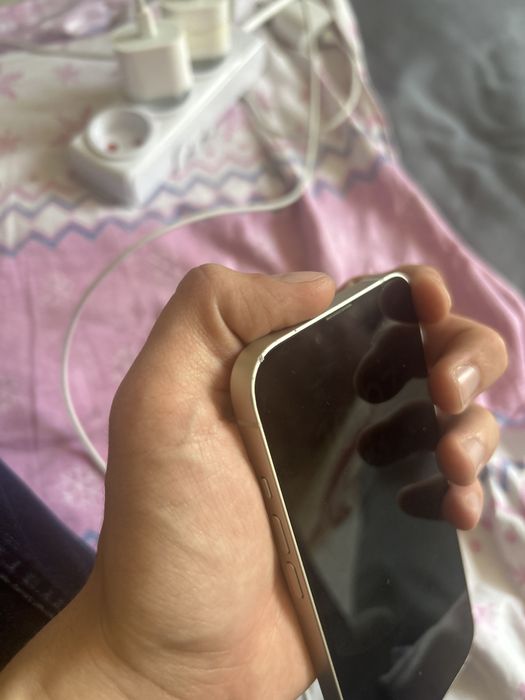 IPhone 13 128GB продается