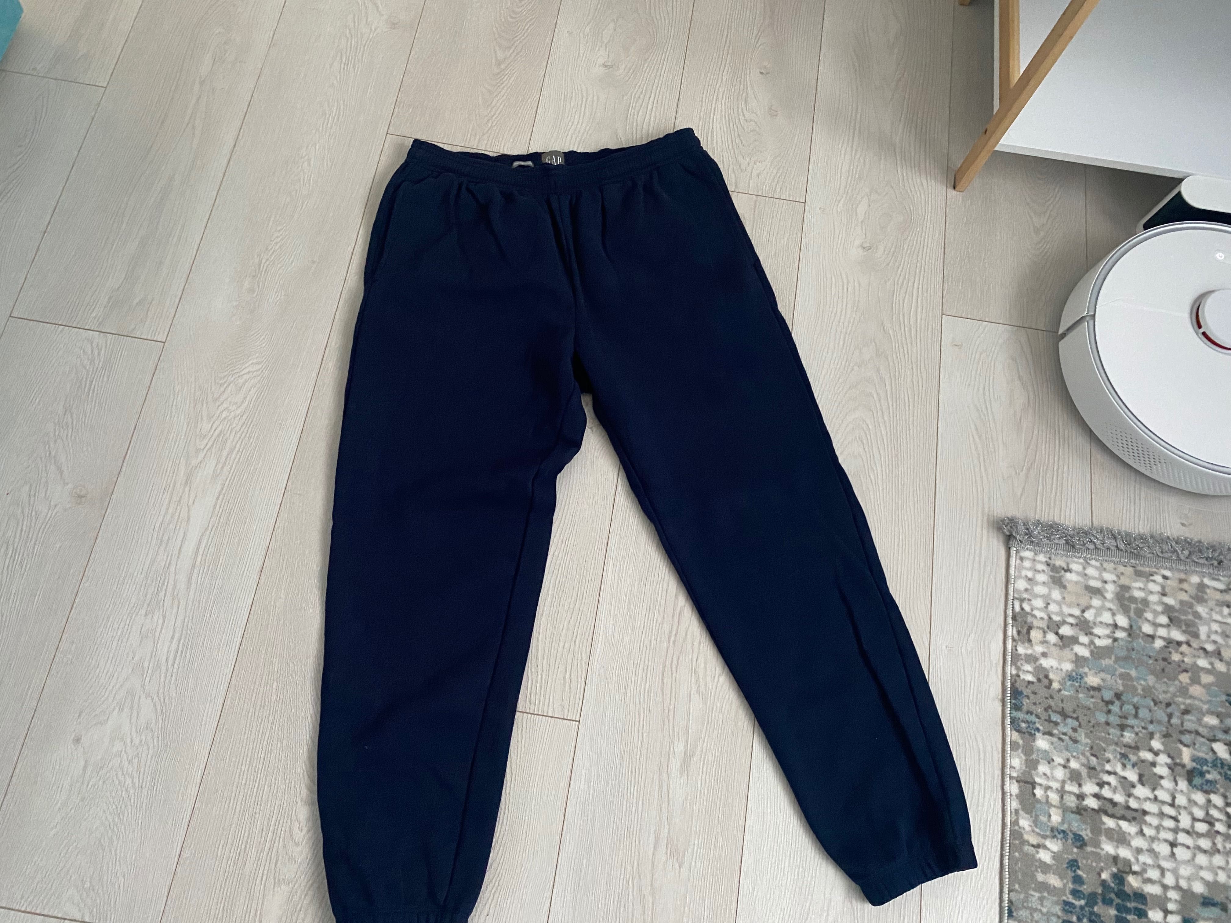 Pantaloni trening / sport GAP Destroyer nu Nike adidas