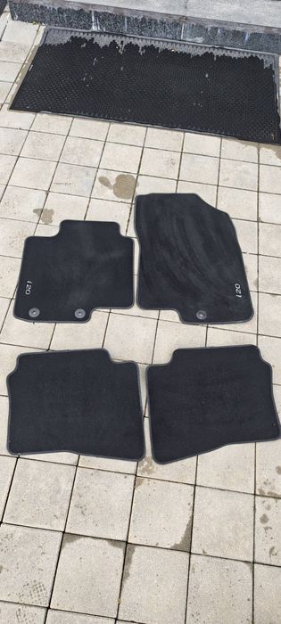 Оригинални стелки за Хюндай и20