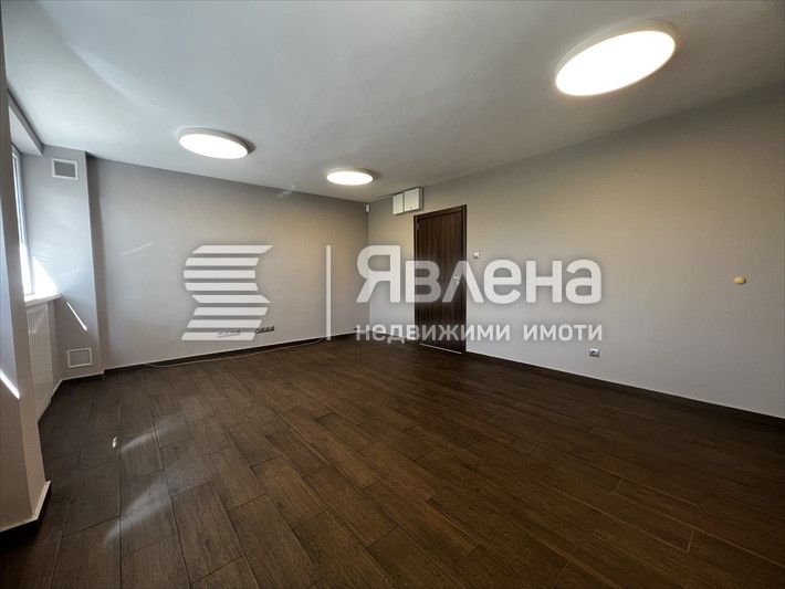 Дава се под наем Офис в София, Център - 157 кв.м за 1256 € - Снимка #1