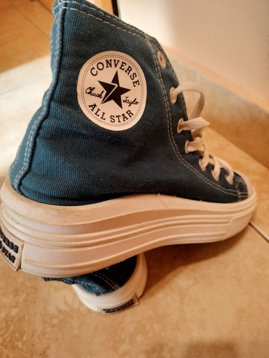 Converse still 39-40