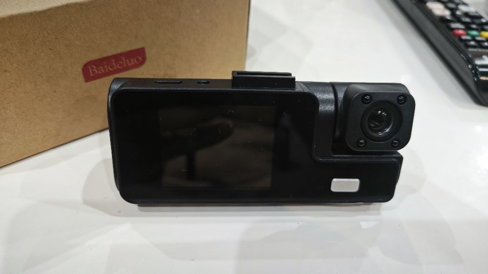 Видео регистратор с две камери и карта памет