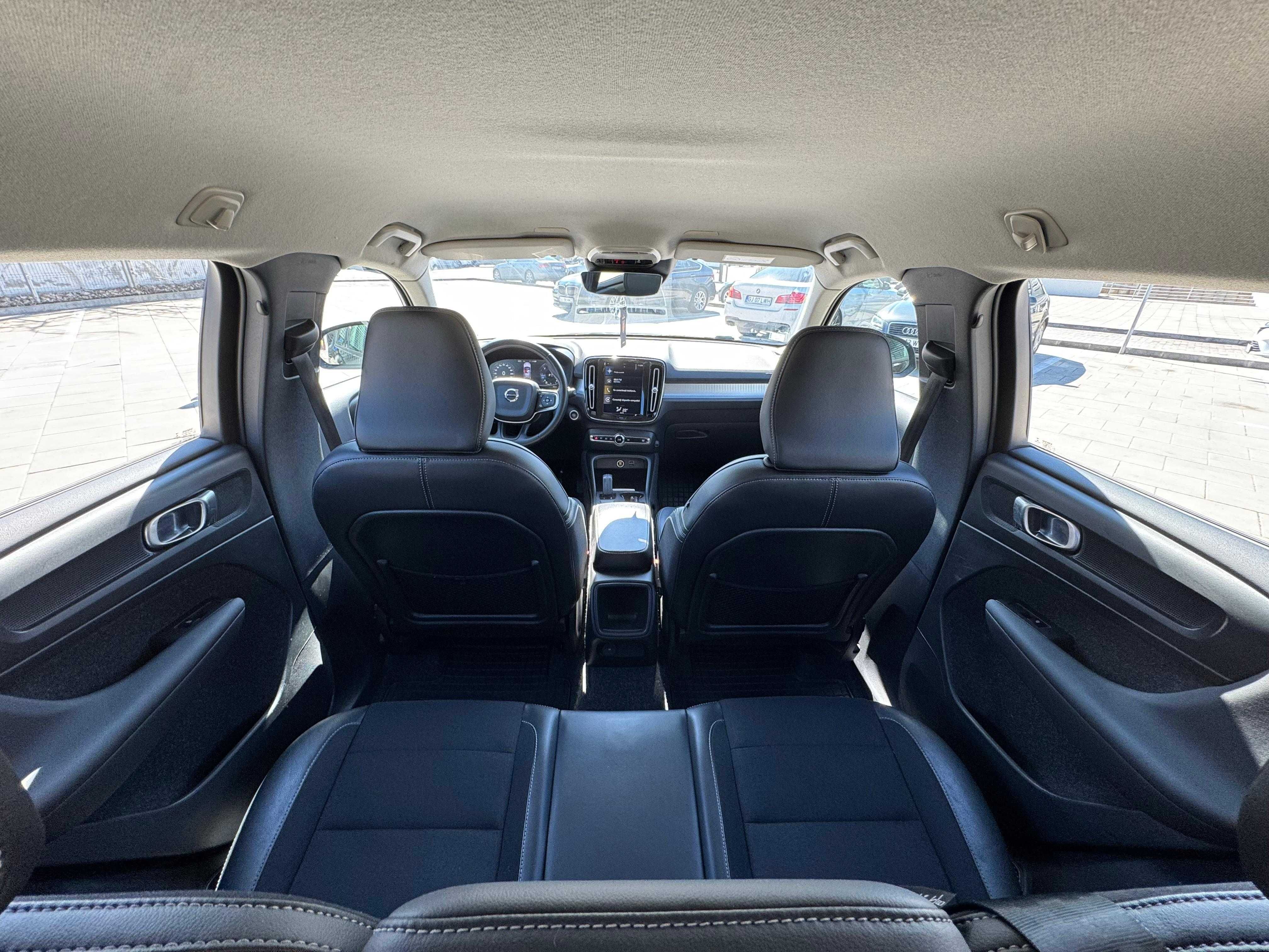 Volvo XC 40 D3 Momentum Pro,Garantie,Posibilitate Rate, TVA Deductibil
