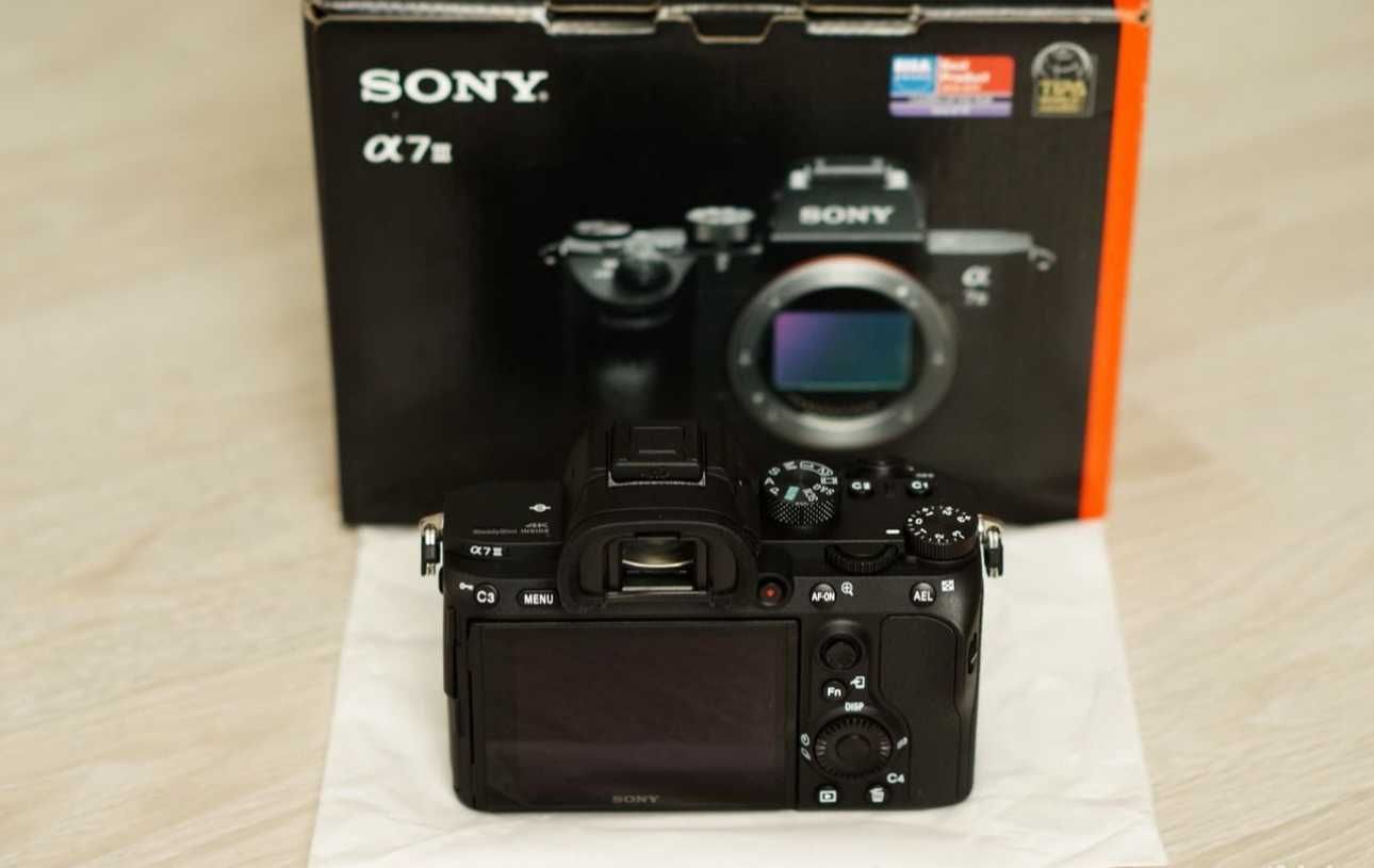 Sony Alpha A7 III Новый