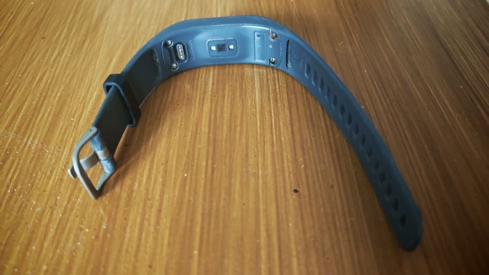 Спортна гривна Garmin Vivosport